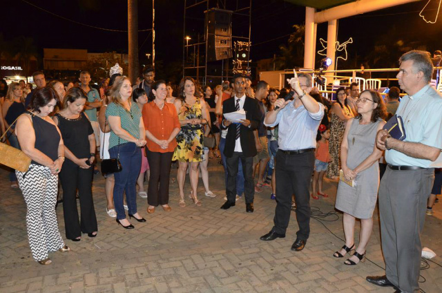 Uma benção ecumênica foi realizada na Praça Ramez Tebet, na área central de Três Lagoas. (Foto: Assessoria)