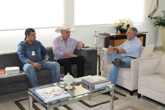 A reunião foi com o diretor-presidente da estatal, Luiz Rocha, em Campo Grande (Foto/Assessoria)