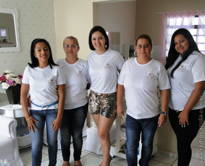 Equipe de profissionais da beleza comandada pelo empresária Lídia Martins promete revolucionar o conceito da beleza feminina (Foto: Marco Campos)