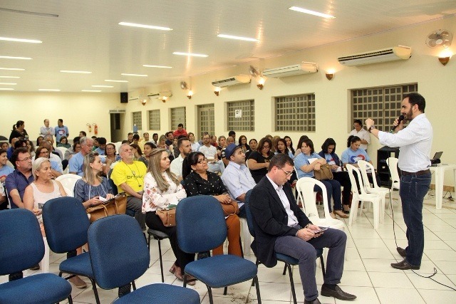 A Prefeitura de Três Lagoas realizou sete audiências públicas, visando apresentar ideias sobre o PPA. A Participação da população foi bastante positiva. (Fotos:_JJ Caju) 