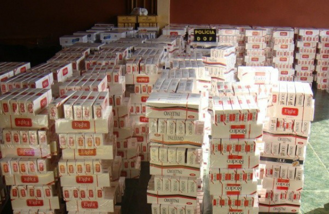 Ultimamente, as forças policiais têm realizado a apreensão de grandes quantidades de cigarro contrabandeado. (foto: divulgação)