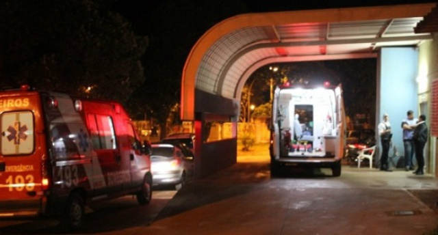 A vítima morreu antes de dar entrada no Hospital Regional (foto: Emerson Dantas/Jornal da Nova)