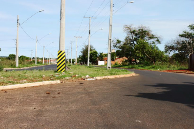 A avenida Maria Guilhermina necessita com urgência de sinalização para garantir a segurança no trânsito (Foto: Divulgação)