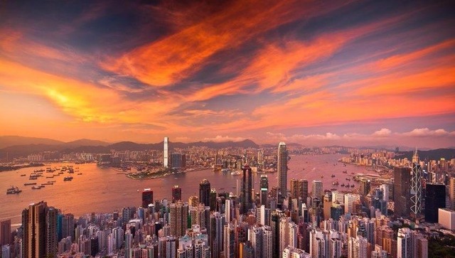 Bataguassuense se destaca na China “pilotando” a cozinha mais alta do mundo