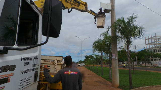 Câmeras estão sendo recuperadas gradualmente e deverão, até o final da tarde, restabelecer o serviço de monitoramento (Foto: Ricardo Ojeda) 
