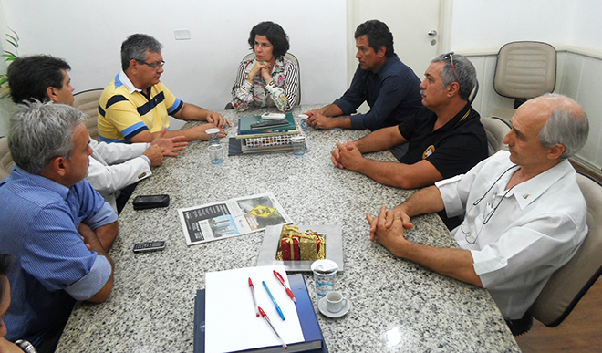 Reunião com prefeita foi proveitosa para a realização do Brasileiro de Motocross (Foto: Nelson Roberto)