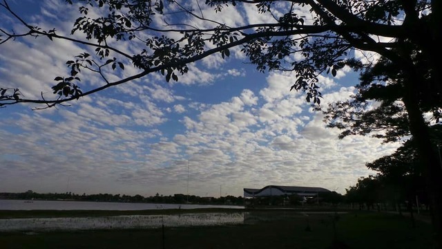 Dia amanheceu com muitas nuvens em Três Lagoas (Foto/Ricardo Ojeda)
