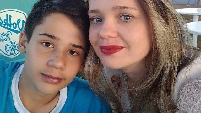 Mãe do adolescente João Pedro Calembo, de 13 anos, morto pelo atirador no Colégio Goyazes fez uma homenagem ao filho nas redes sociais. (Foto: Divulgação). 