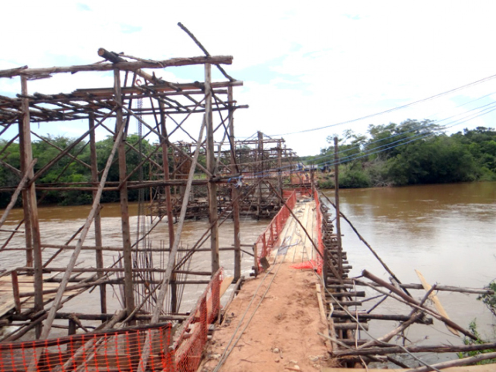 A pavimentação da MS-040 também contará com a construção de pontes de concreto sobre o Ribeirão da Lontra (Foto: Divulgação/Assecom)