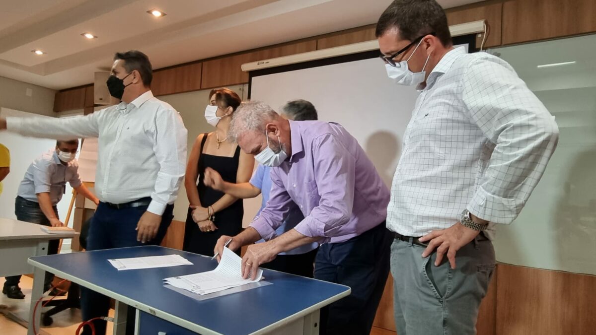 Em Três Lagoas, Resende garante que até final de fevereiro de 2022 será conhecida empresa que vai administrar HR Magid Thomé