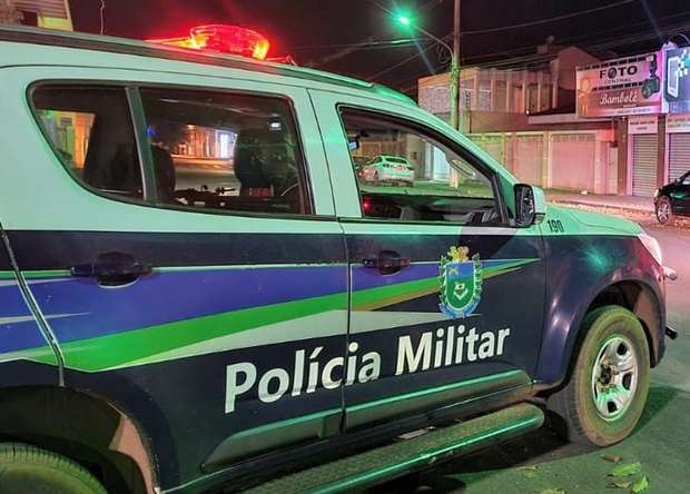 Mulher ‘toca o terror’ em Três Lagoas, xinga a polícia, diz que é de facção, mas acaba presa