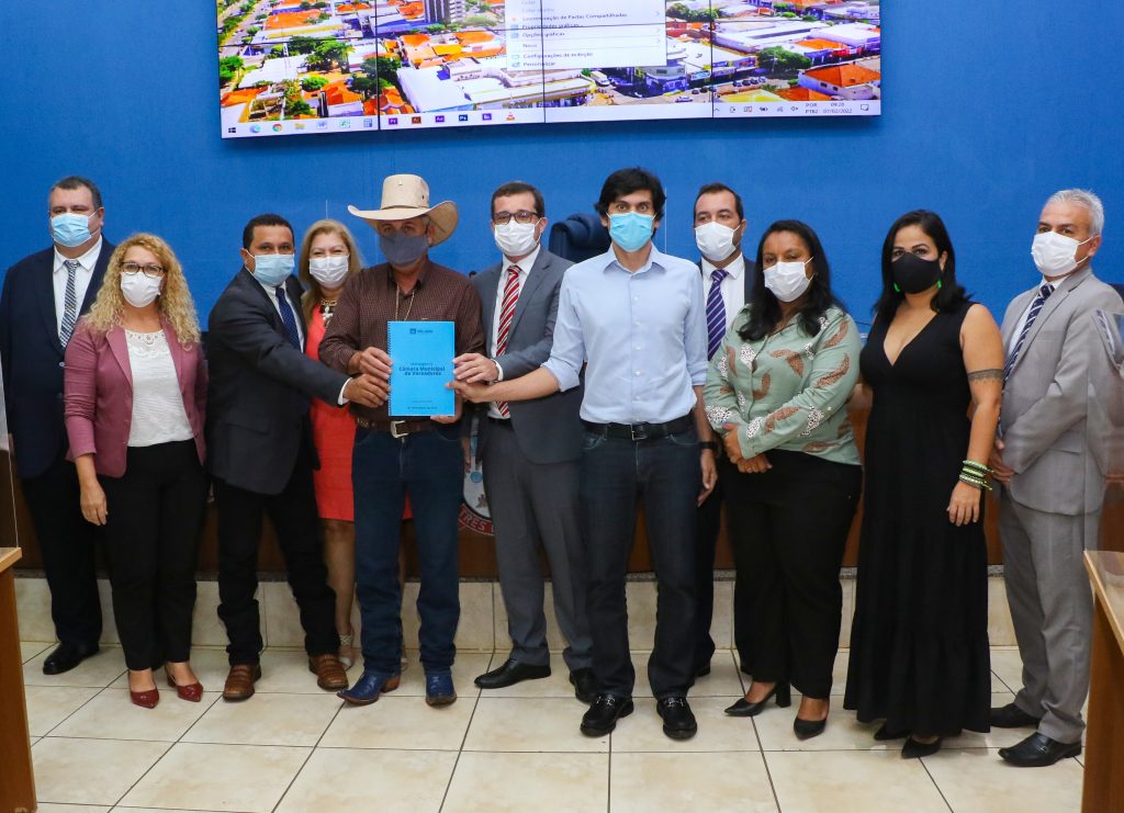 Guerreiro apresenta planejamento dos projetos para 2022 durante 1ª sessão do ano na Câmara de Vereadores Guerreiro apresenta planejamento dos projetos para 2022 durante 1ª sessão do ano na Câmara de Vereadores