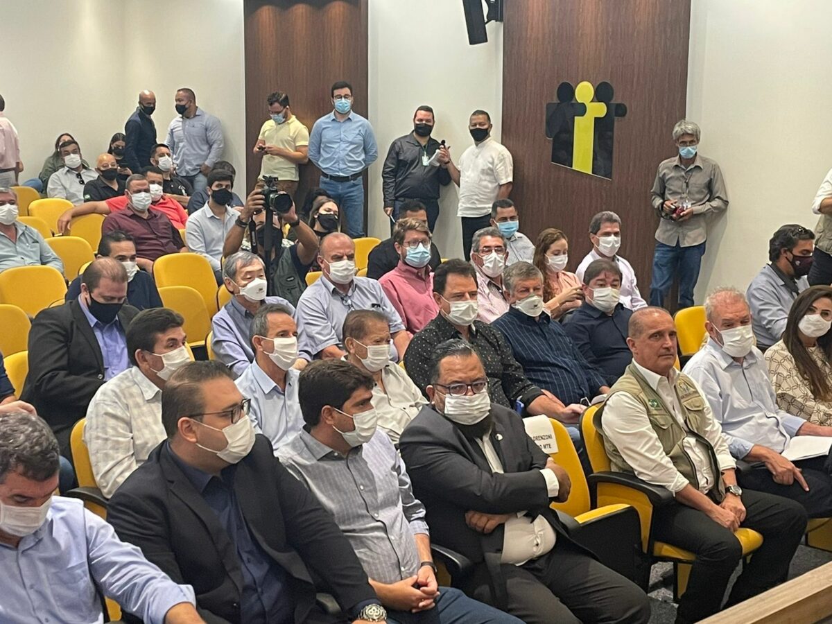 Akira acompanha apresentação do Programa Nacional de Prestação de Serviço Civil Voluntário na Assomasul