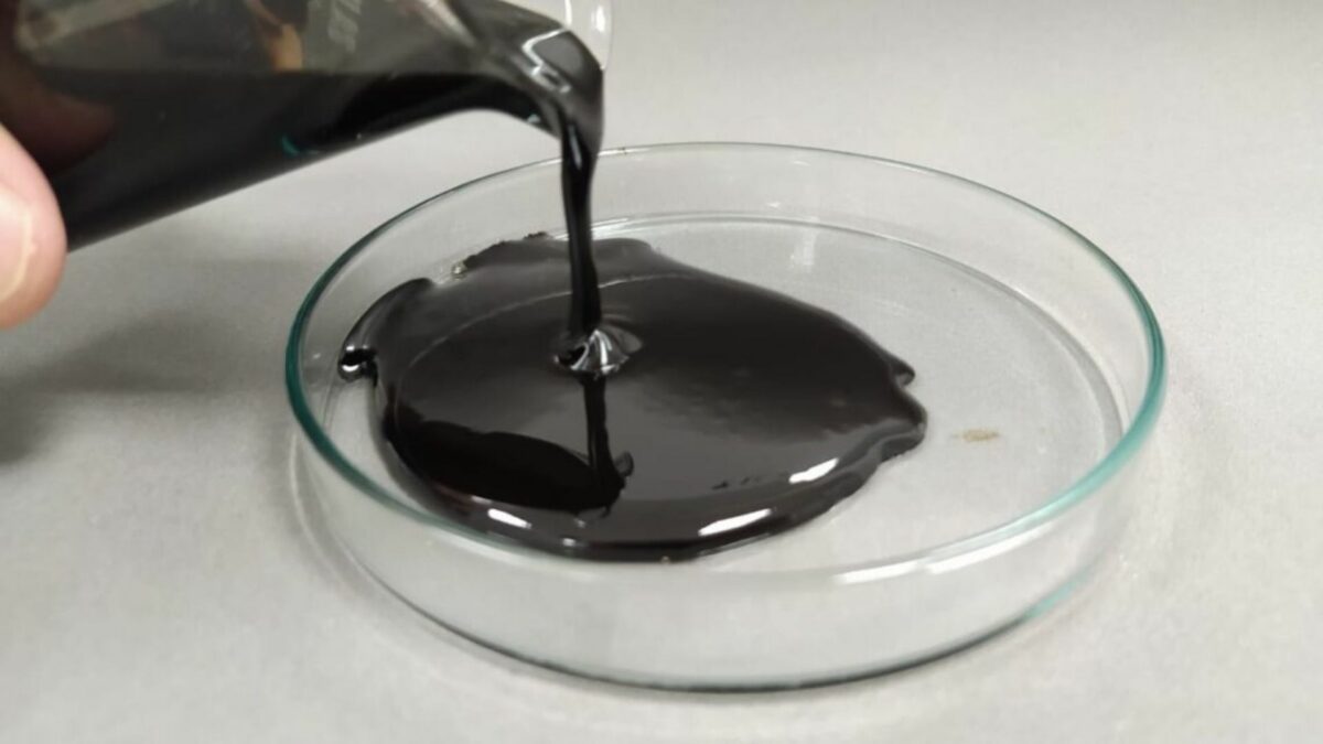 Pesquisadores desenvolvem biocombustíveis a partir de resíduos do eucalipto Pesquisadores desenvolvem biocombustíveis a partir de resíduos do eucalipto