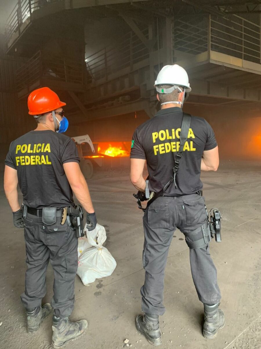 Polícia Federal incinera mais de 1 tonelada de cocaína em Corumbá Polícia Federal incinera mais de 1 tonelada de cocaína em Corumbá