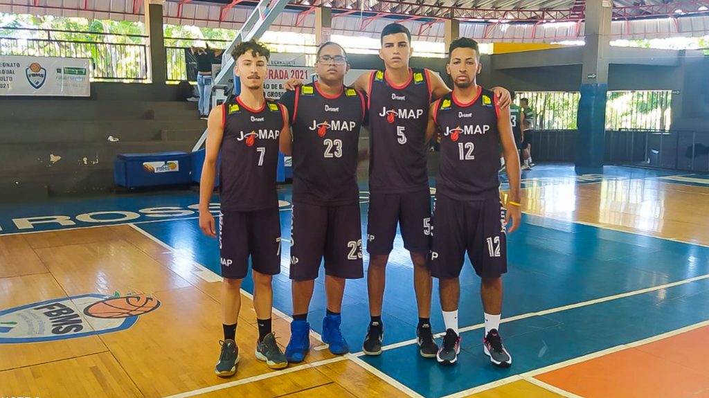 Três Lagoas vence Seletiva Estadual de Basquete e representará MS na fase nacional Três Lagoas vence Seletiva Estadual de Basquete e representará MS na fase nacional