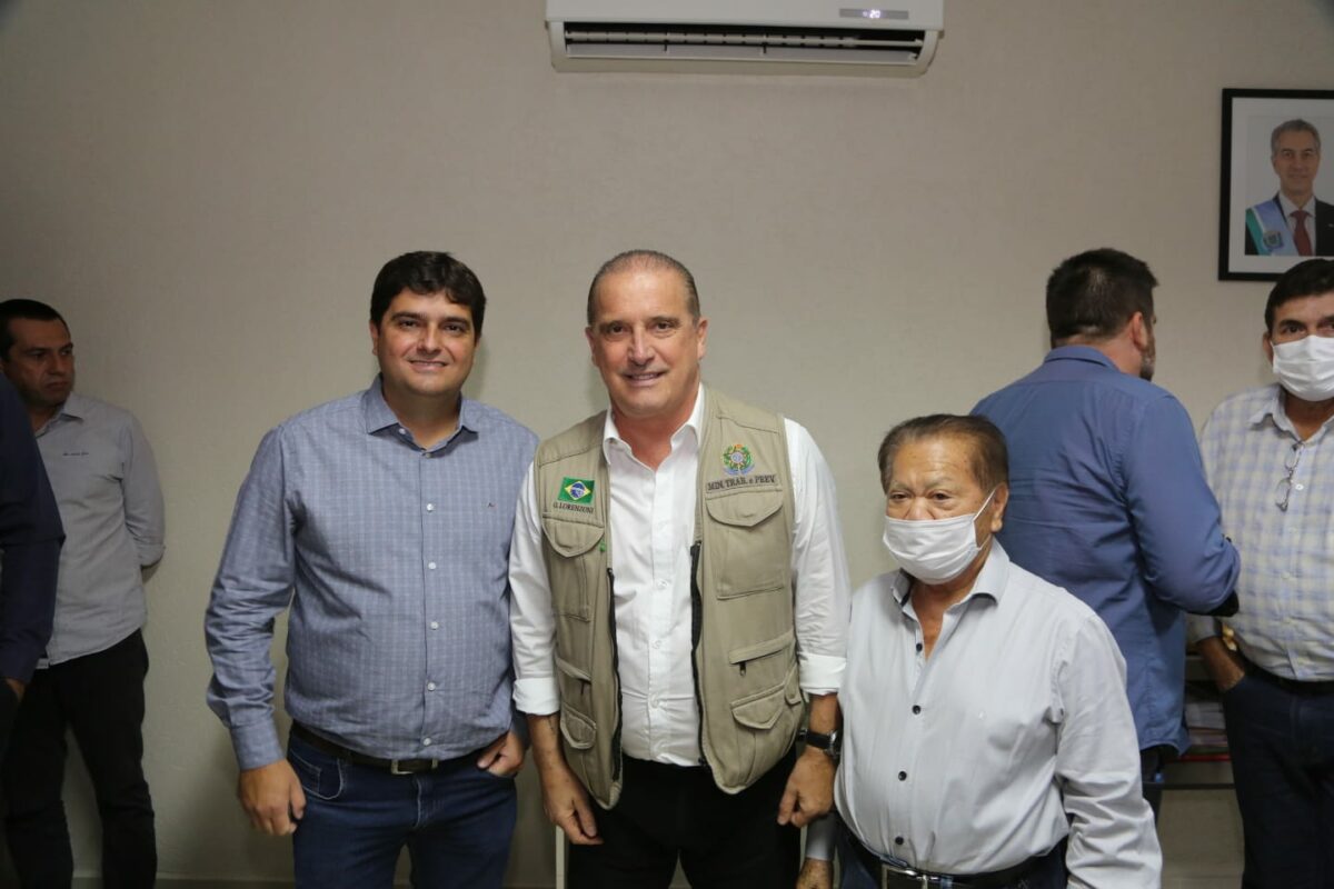 Akira acompanha apresentação do Programa Nacional de Prestação de Serviço Civil Voluntário na Assomasul