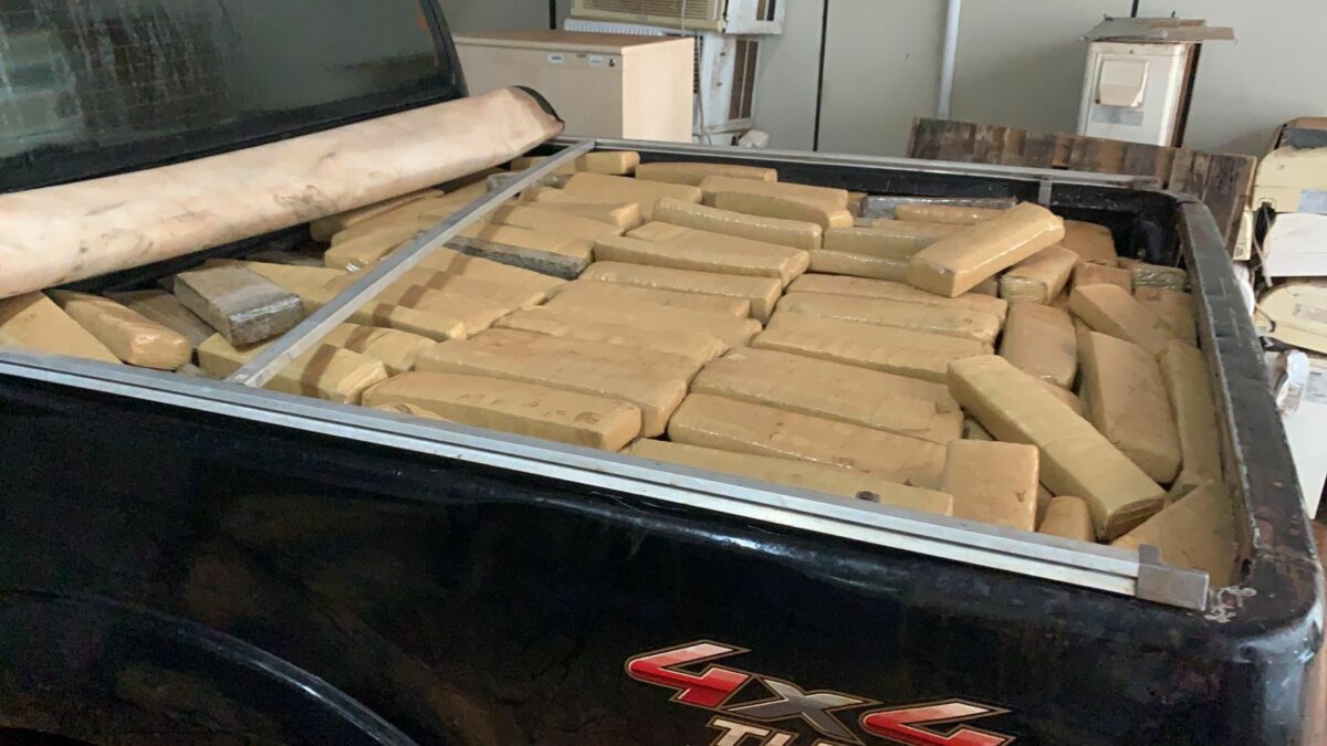 PF apreende 1400kg de maconha na MS-355