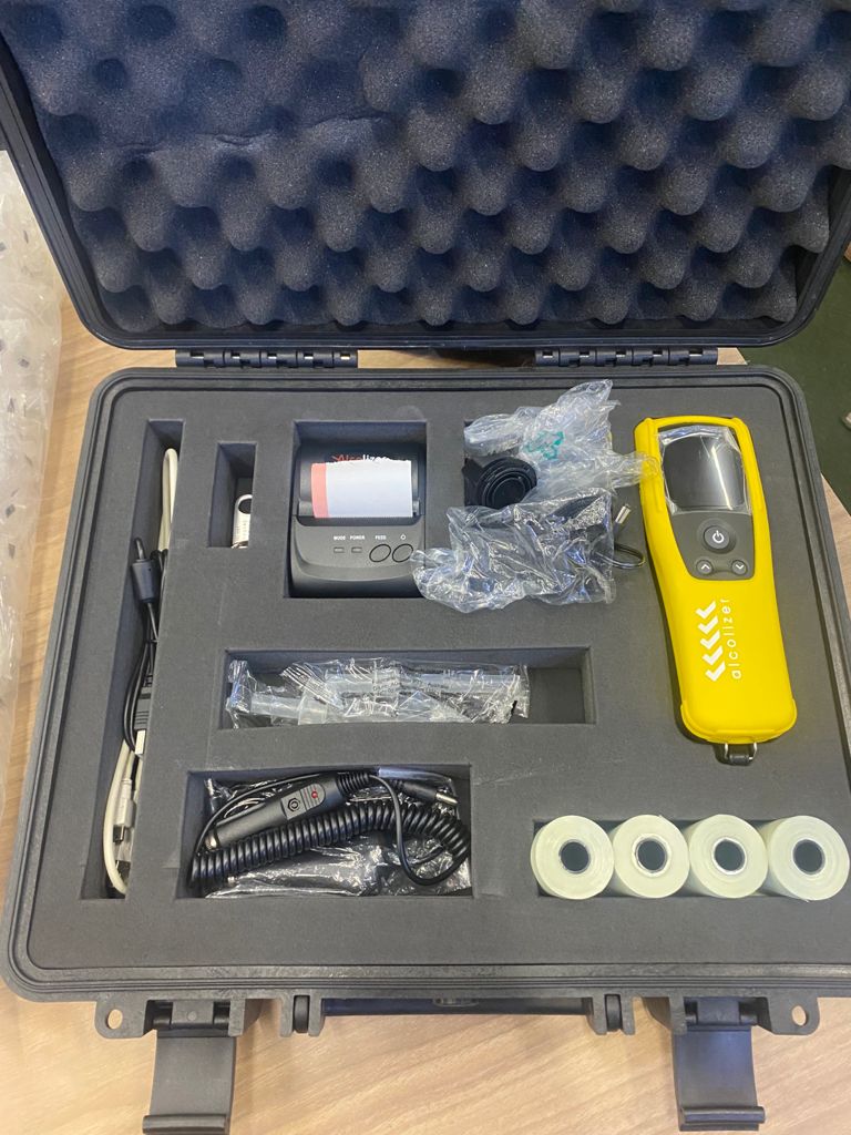 PM de Ribas do Rio Pardo recebe Etilômetro digital e implanta novo sistema de multas online PM de Ribas do Rio Pardo recebe Etilômetro digital e implanta novo sistema de multas online