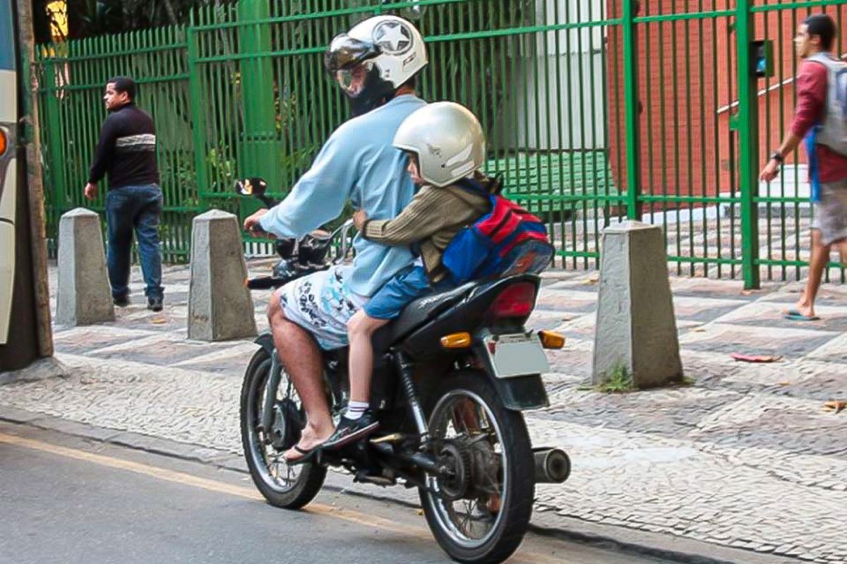 VOLTA ÀS AULAS – Nova Lei de Trânsito traz mudanças sobre o transporte de  crianças em veículos e motos - Perfil News - Notícias de Três Lagoas e  região