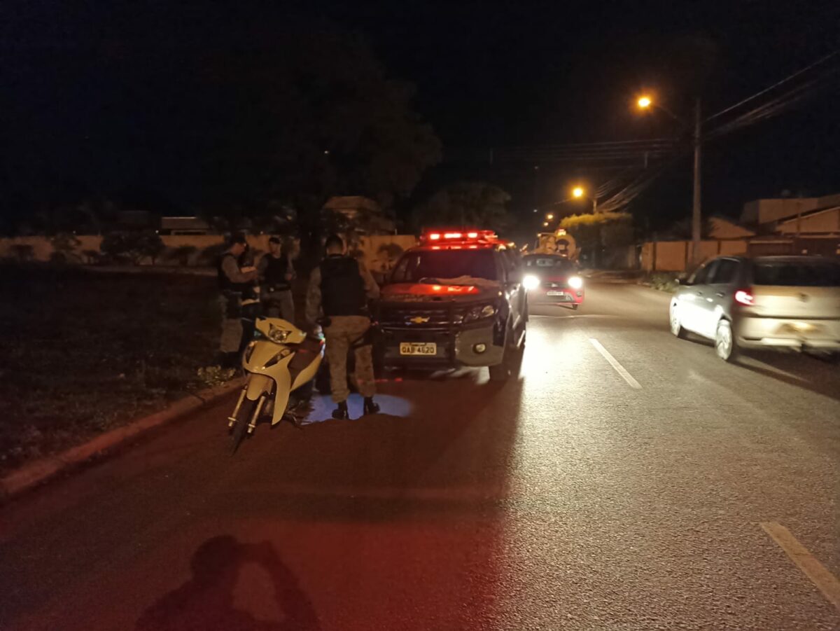 Em Três Lagoas, Operação Saturação aborda 72 pessoas, prende quatro e recupera dois veículos furtados