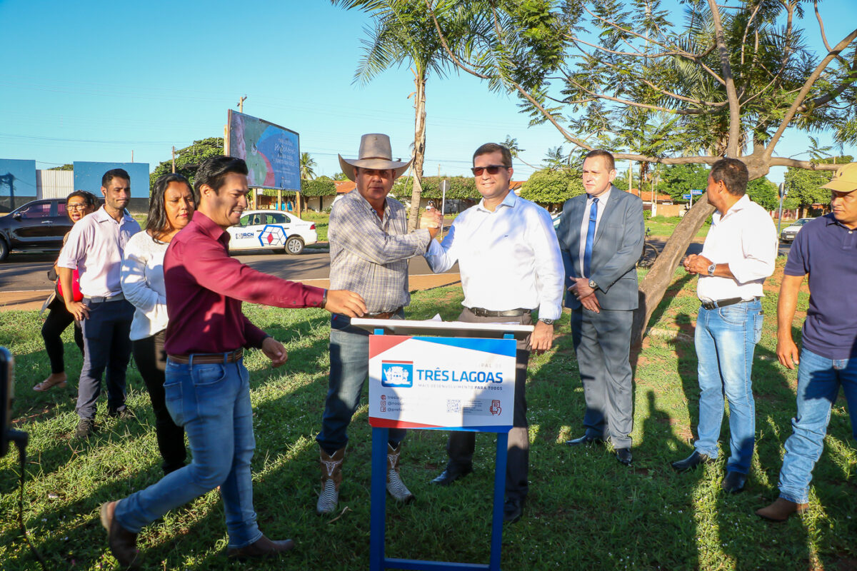 Guerreiro assina Ordem de Serviço e autoriza inicio das obras de recapeamento da Avenida Rosário Congro