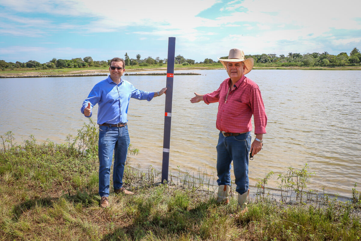 Prefeito Angelo Guerreiro entrega obra de canalização para salvar a 1ª Lagoa
