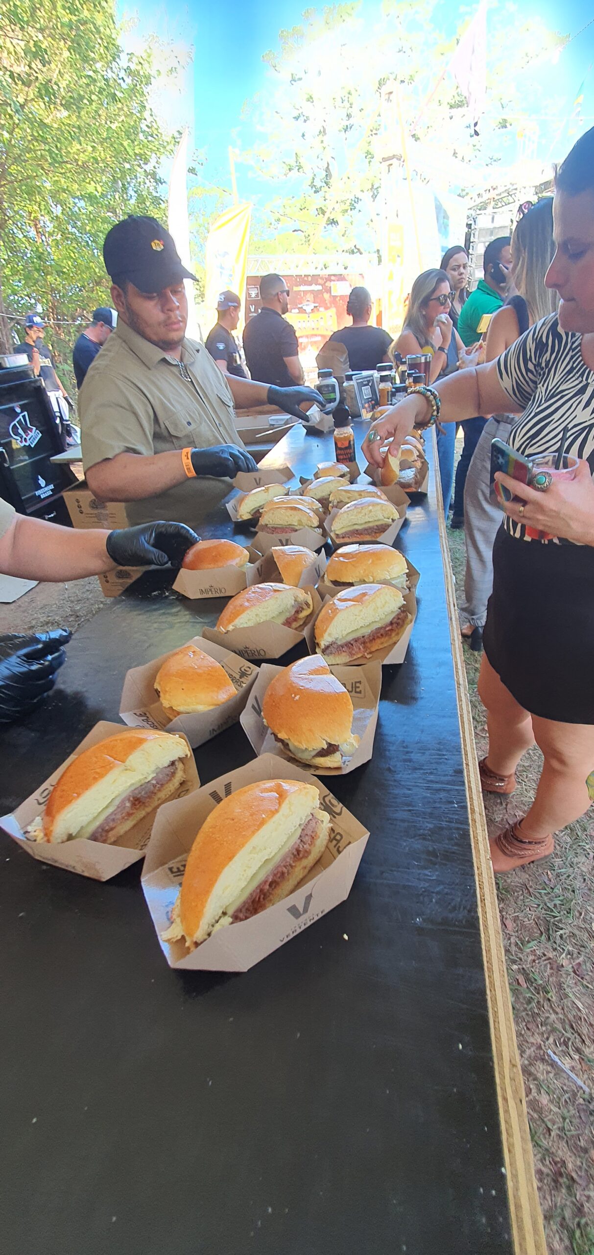 Números superlativos do 3º Churrascaje: 19 mil garrafas de bebidas e 1.800 quilos de carnes consumidos