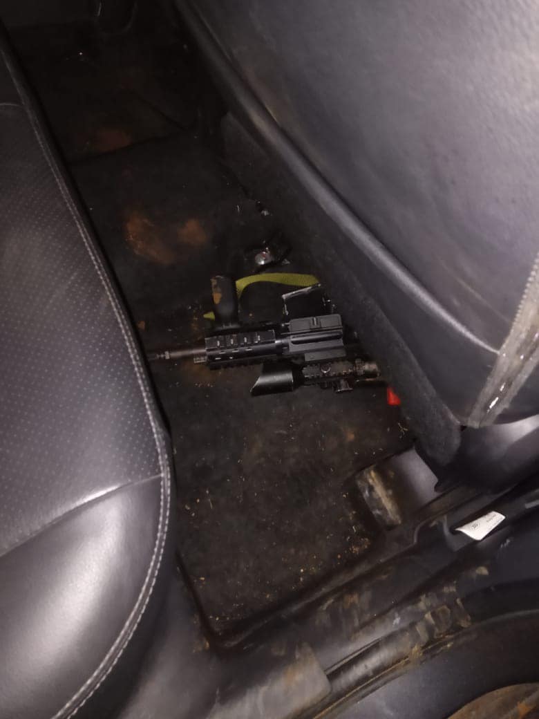 Bandidos em fuga trocam tiros com Policiais Militares do Paraná