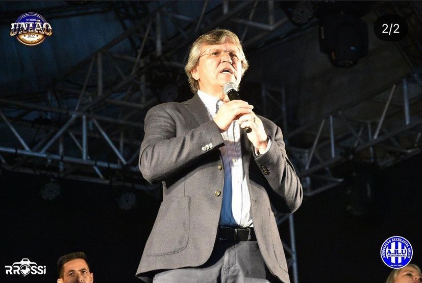 Mais de 2 mil pessoas prestigiam a abertura do 14º Rodeio União em Brasilândia Mais de 2 mil pessoas prestigiam a abertura do 14º Rodeio União em Brasilândia