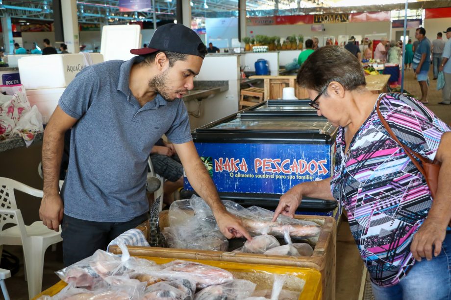 Feira do Peixe comercializa mais de 15 toneladas de peixe em Três Lagoas