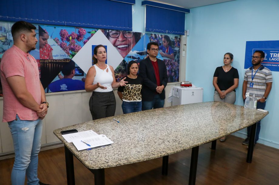 SEMAD realiza cerimônia de posse de oito novos servidores que vão atuar na SMS e SMAS