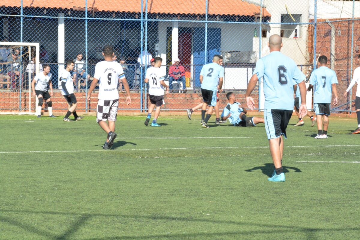 Akira prestigia abertura da 1ª Copa BTG News de Futebol 7 em Bataguassu