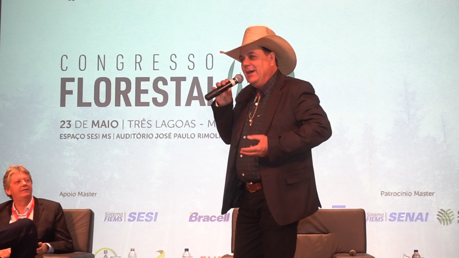 Prefeito participa da abertura do Congresso Florestal MS de Três Lagoas