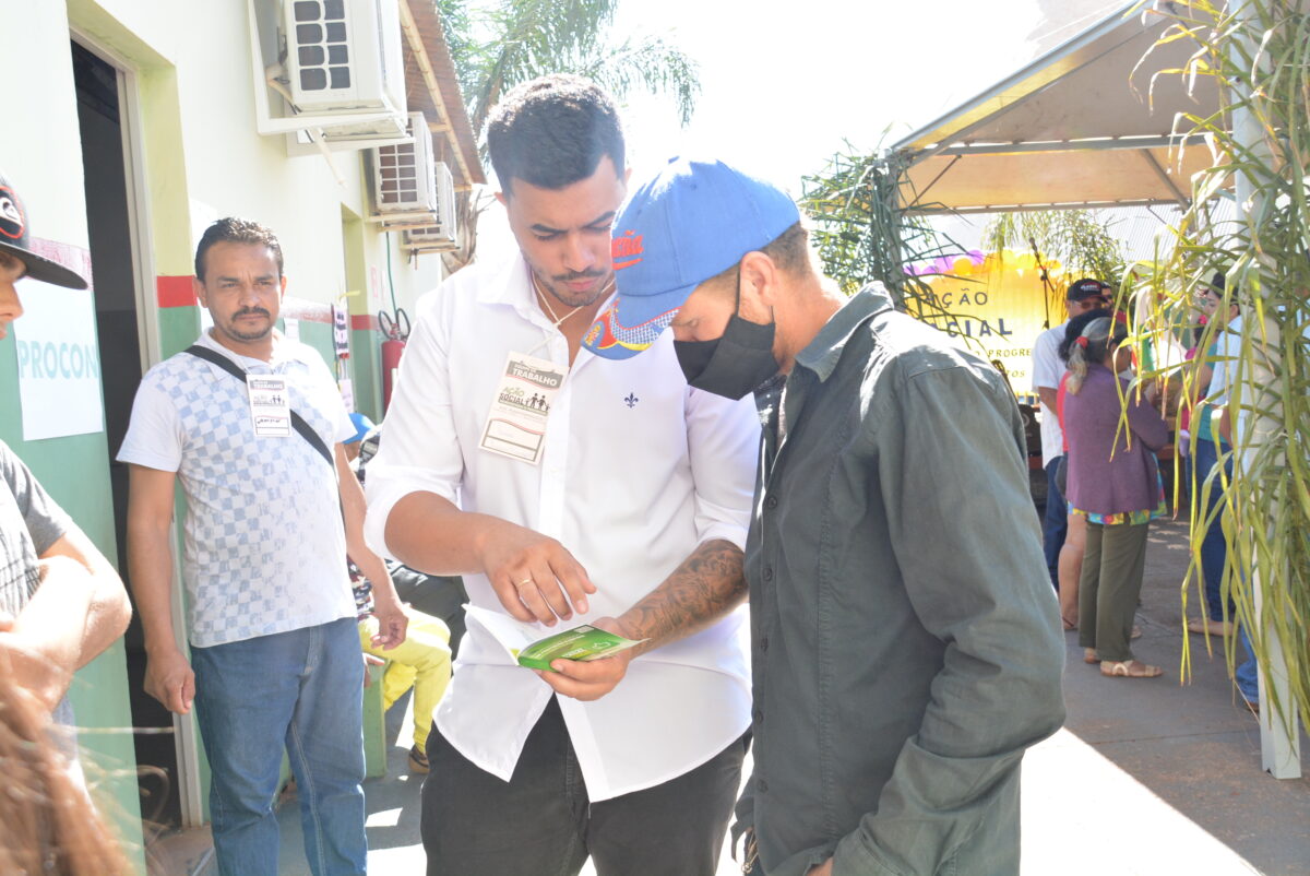 Ação Social "Humanizando o Progresso" oferece diversos serviços aos moradores do Assentamento Santa Clara