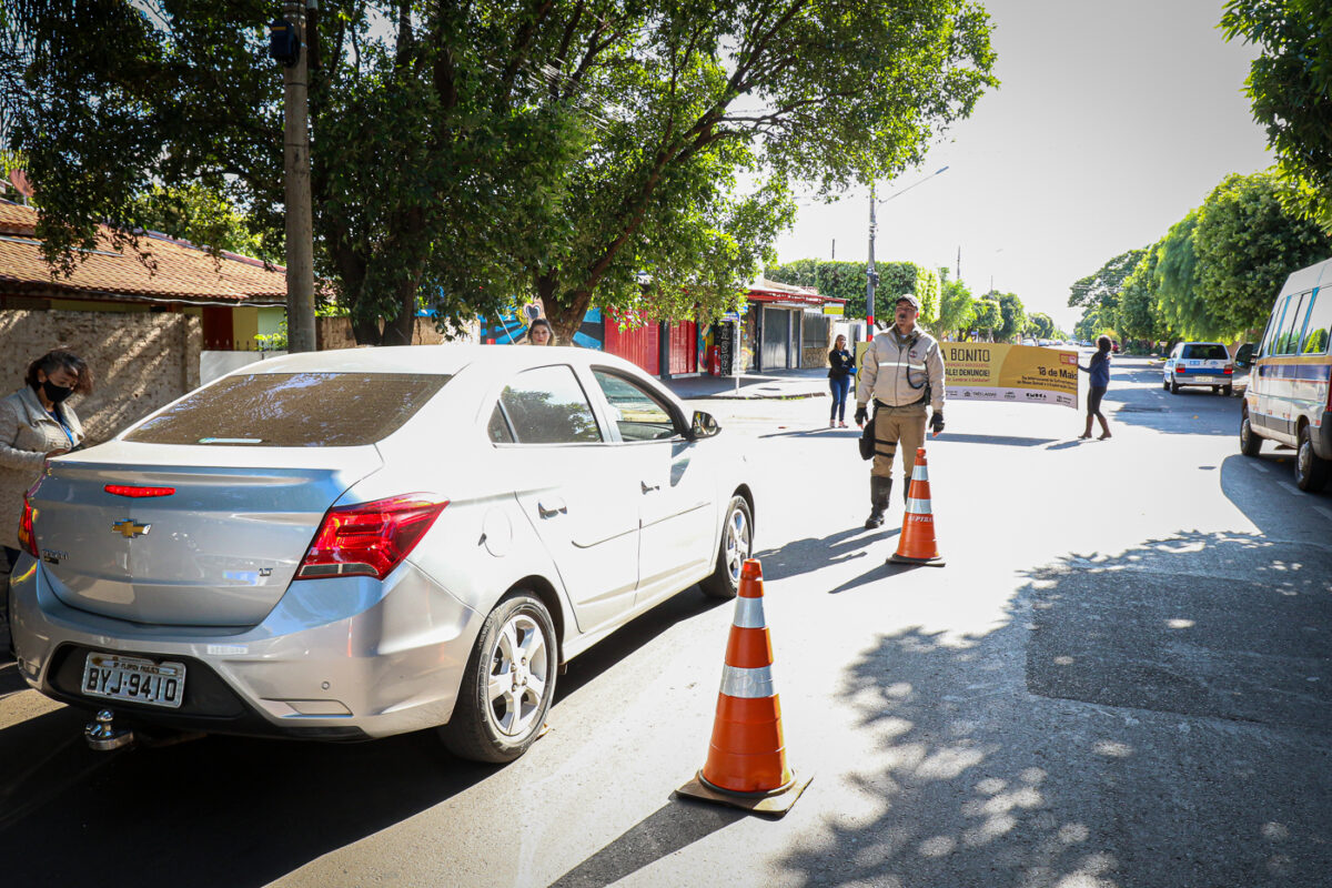No Dia Nacional de Combate ao Abuso e Exploração Sexual de Crianças SMAS realiza blitz educativa no centro de TL No Dia Nacional de Combate ao Abuso e Exploração Sexual de Crianças SMAS realiza blitz educativa no centro de TL