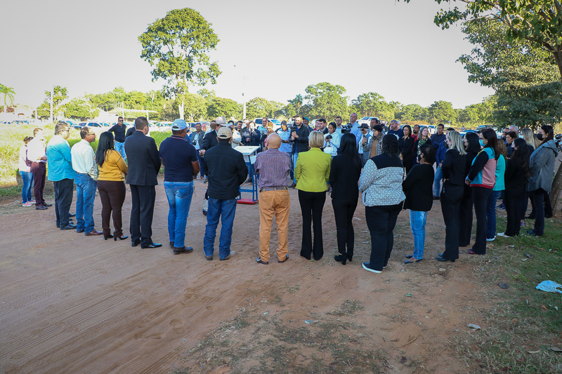 Guerreiro assina ordens de Serviço e autoriza obras de pavimentação e recapeamento em bairros de Três Lagoas