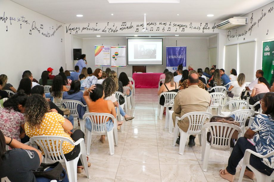 SMAS participa de Seminário “Maio da Diversidade LGBT+” SMAS participa de Seminário “Maio da Diversidade LGBT+”