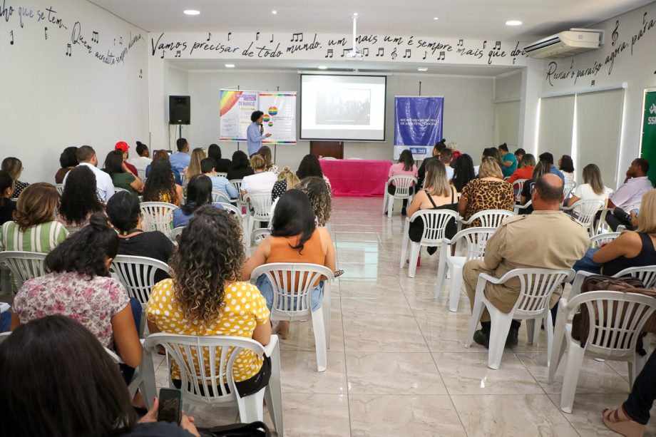 SMAS participa de Seminário “Maio da Diversidade LGBT+” SMAS participa de Seminário “Maio da Diversidade LGBT+”