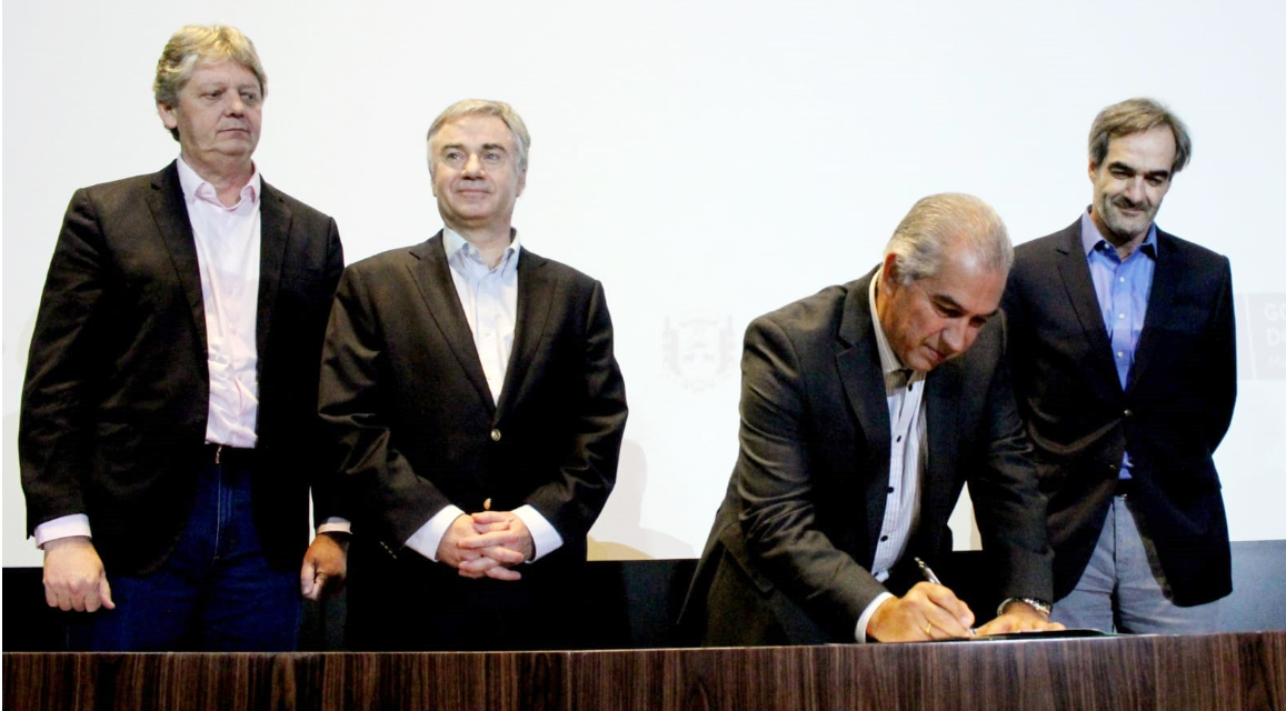 Grupo chileno vai investir R$ 15 bilhões para construir a quinta fábrica de celulose de MS Grupo chileno vai investir R$ 15 bilhões para construir a quinta fábrica de celulose de MS