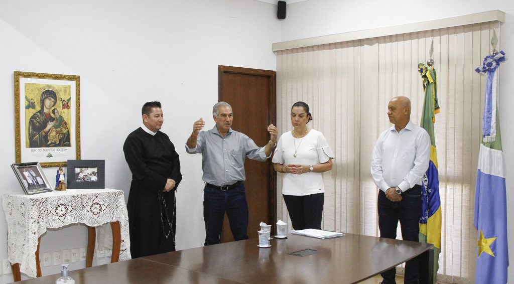 Governadoria recebe imagem de Nossa Senhora do Perpétuo Socorro, padroeira de MS Governadoria recebe imagem de Nossa Senhora do Perpétuo Socorro, padroeira de MS