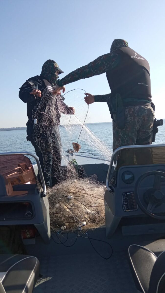 Durante operação, PMA apreende 1500 metros de redes e solta 20 quilos de pescado em Três Lagoas