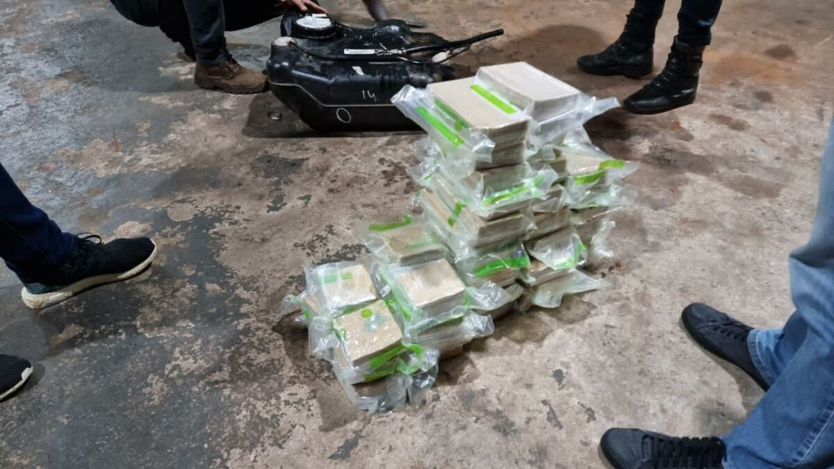 PF apreende 34,8 kg de pasta base de cocaína