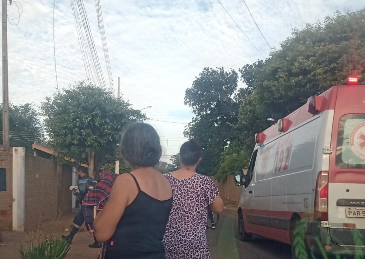 Dois são baleados durante briga no bairro Santa luzia Dois são baleados durante briga no bairro Santa luzia
