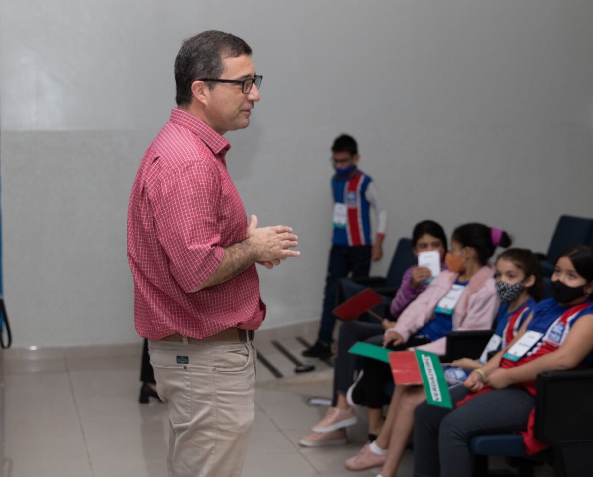 Câmara de Três Lagoas recebe alunos da escola Filinto Muller em visita guiada
