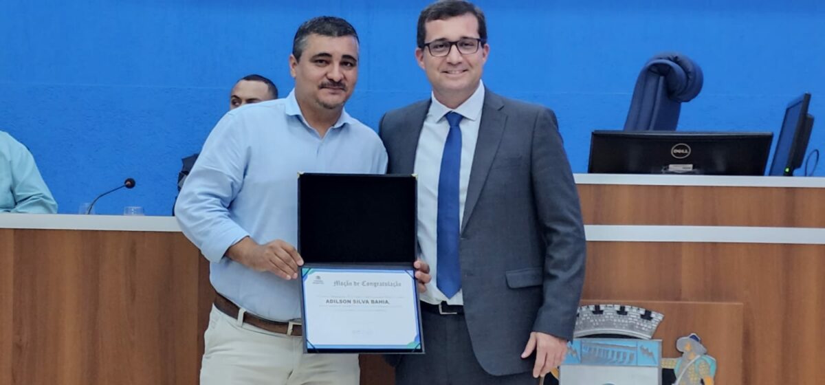 Presidente de Três Lagoas homenageia profissionais e representante de organização cristã