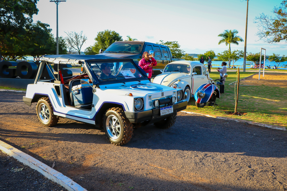 Veja como está sendo o 10º Encontro de Carros Antigos de Três Lagoas