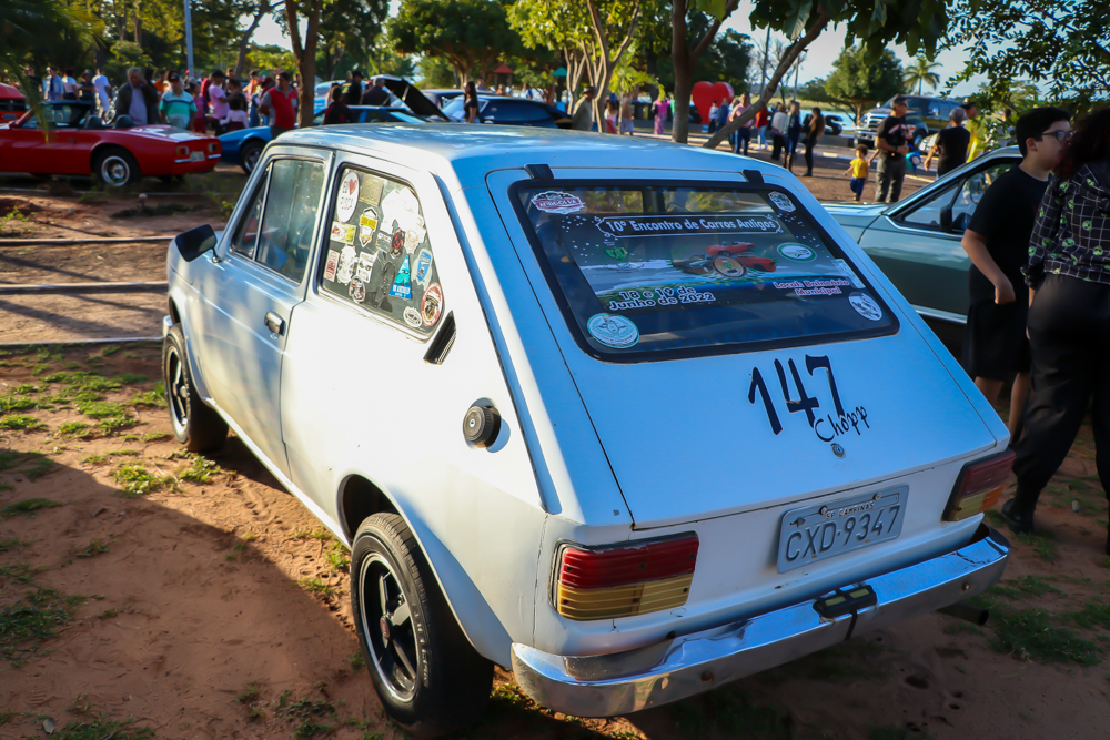 Veja como está sendo o 10º Encontro de Carros Antigos de Três Lagoas