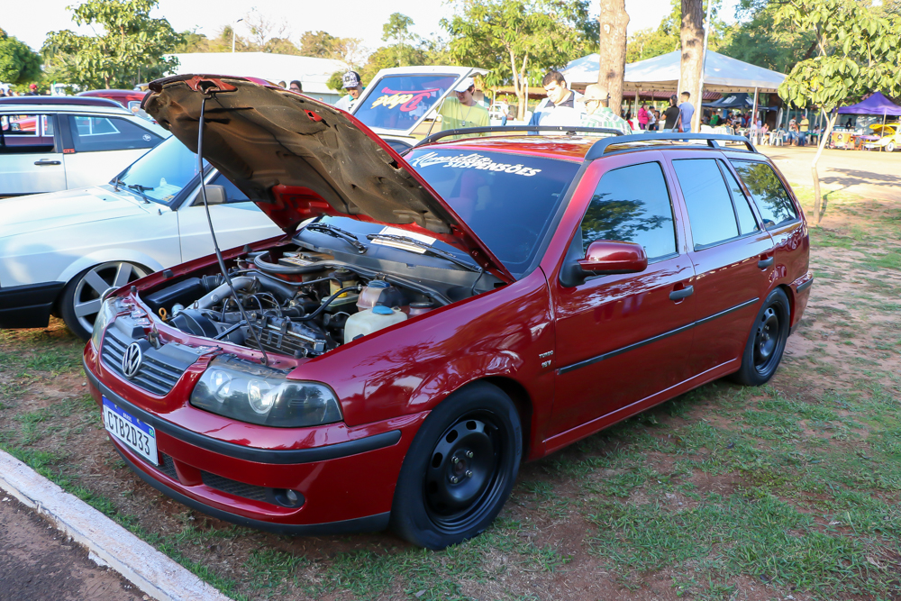 Veja como está sendo o 10º Encontro de Carros Antigos de Três Lagoas