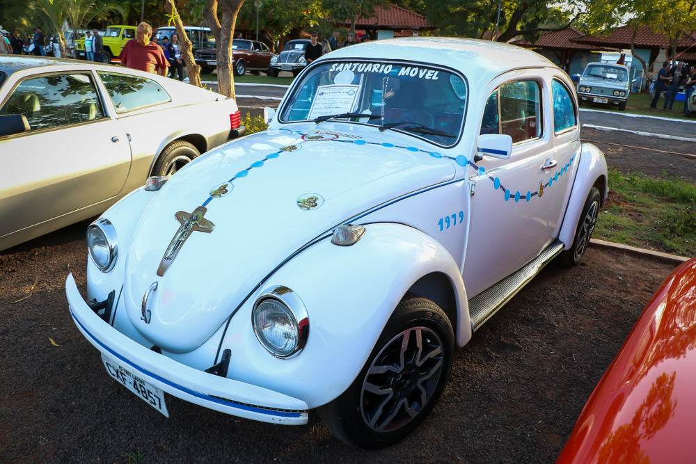 Veja como está sendo o 10º Encontro de Carros Antigos de Três Lagoas